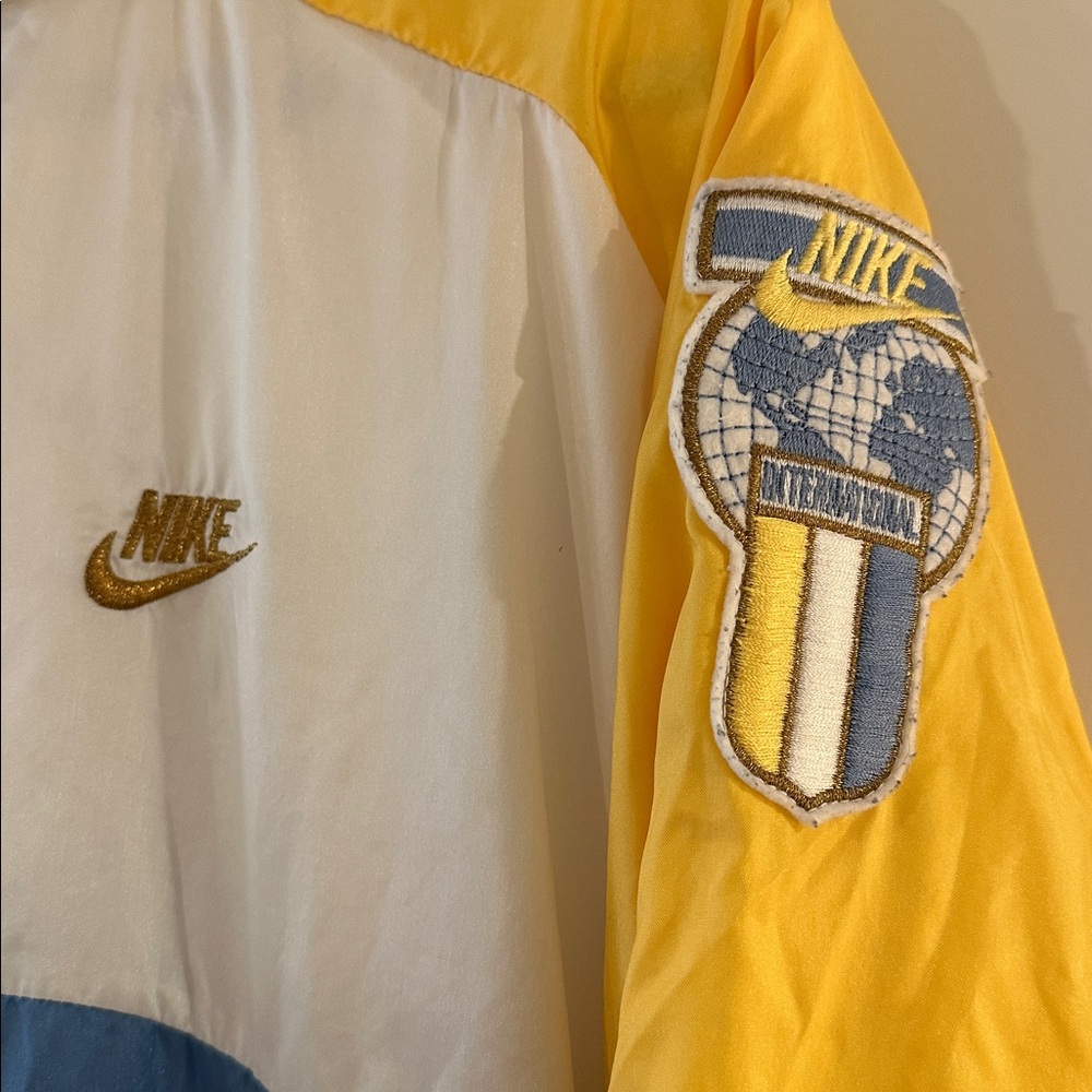 Vintage 1990s Nike International Windbreaker - Picture 3 of 9